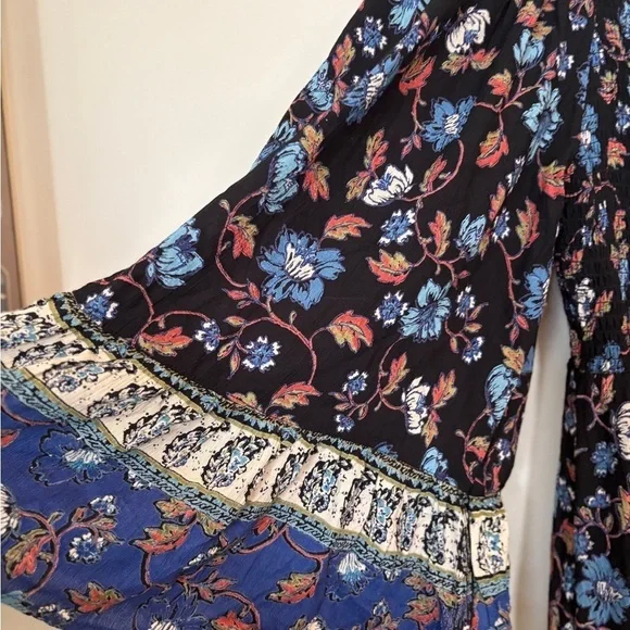 Angie Floral Flare Sleeve Blue Ruffle Smocked Boho Cottagecore Dress Size M - Picture 6 of 16